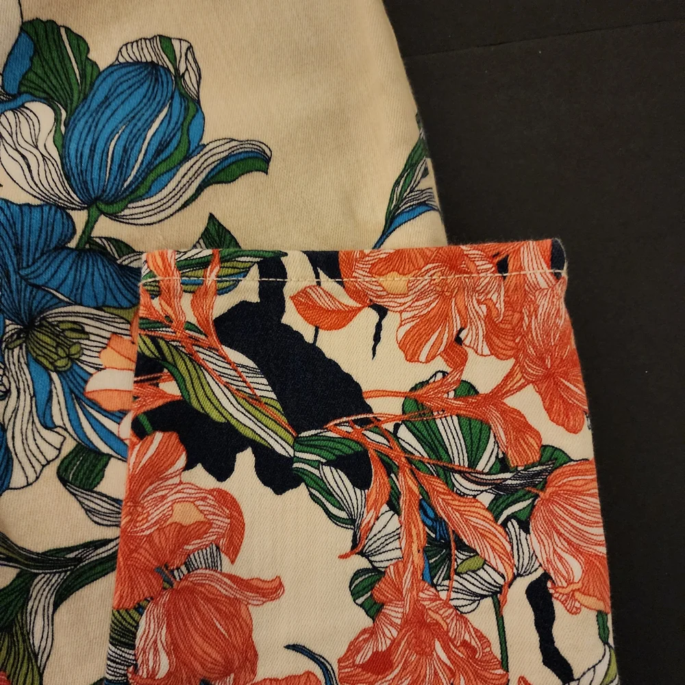 Preowned Chico Jeggings Ankle, Floral, Women's Size 0.5, USA 6P Good - Picture 14 of 14